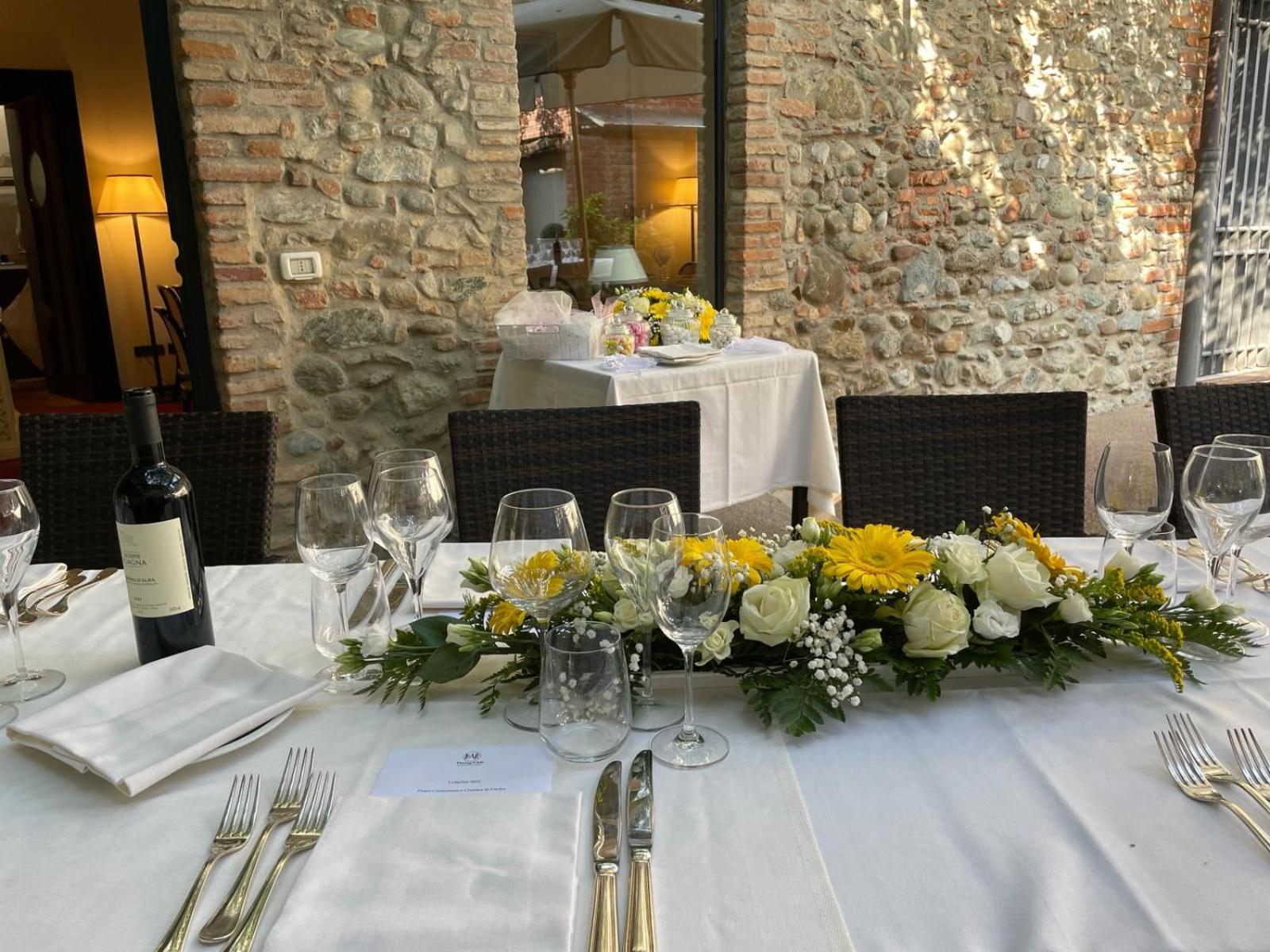 Lear • Dining Club Hotel Briosco
