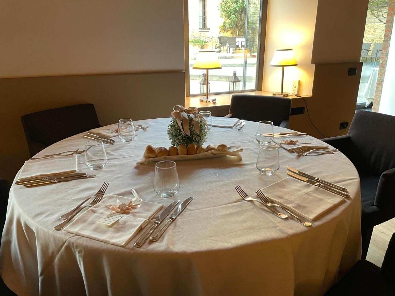 Lear • Dining Club Hotel *